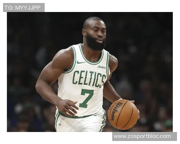 杰伦布朗调侃普理查德偷技中距离命中率飙升助力球队胜利