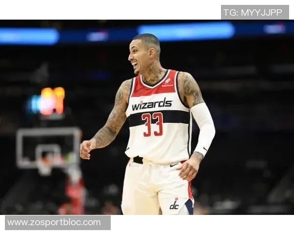 库兹马半场表现出色7投4中贡献11分2篮板2助攻展现强大实力